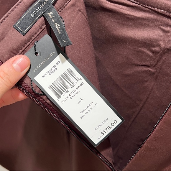 BCBGMAXAZRIA Patch Pocket Faux Leather Skirt in Bittersweet Chocolate - Picture 8 of 9